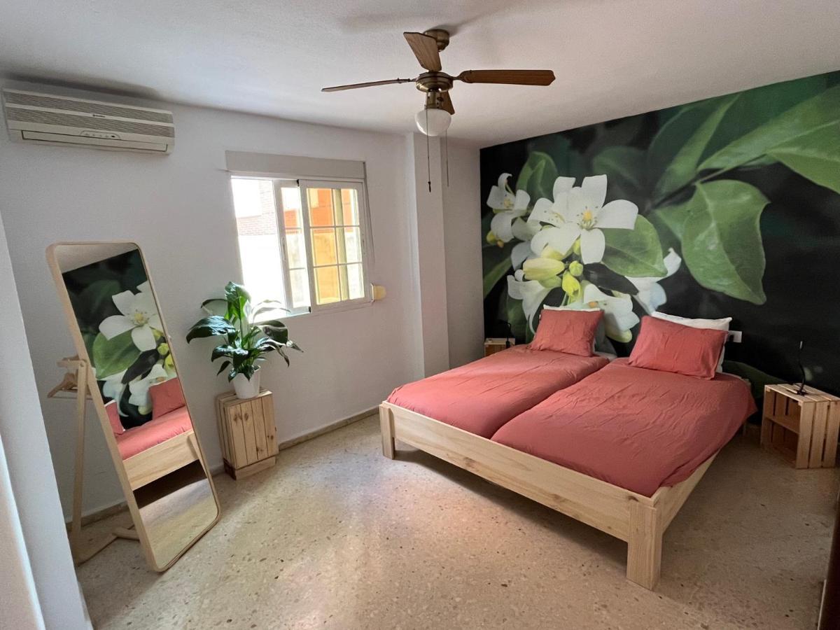Apartamento La Biznaga Малага Экстерьер фото